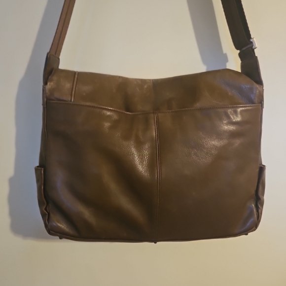 TUMI Shoulder Bag Messenger Bag Crossbody Brown Slim Flap Leather Unisex - Picture 2 of 13